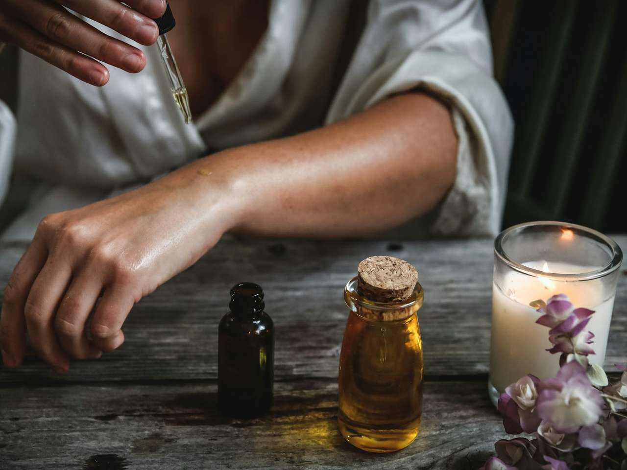 Perinteinen ayurvedinen öljyhieronta (Abhyanga)